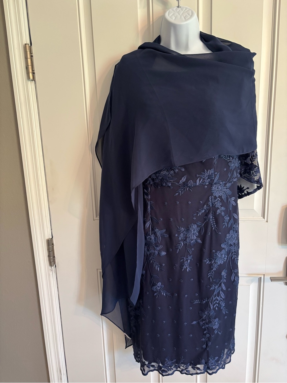 Alex Evenings Navy Floral Embroidered Midi Dress - Picture 3 of 7